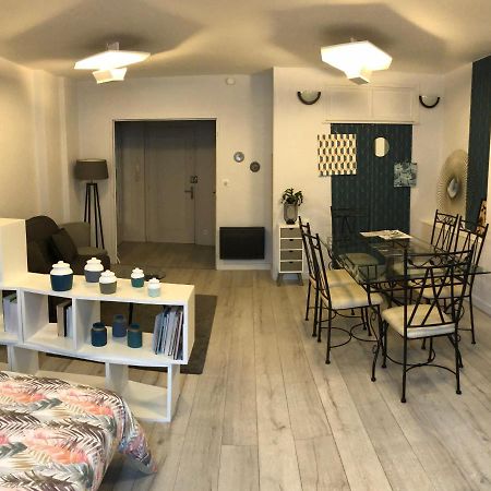 Gordaine Apartment Bourges Bagian luar foto