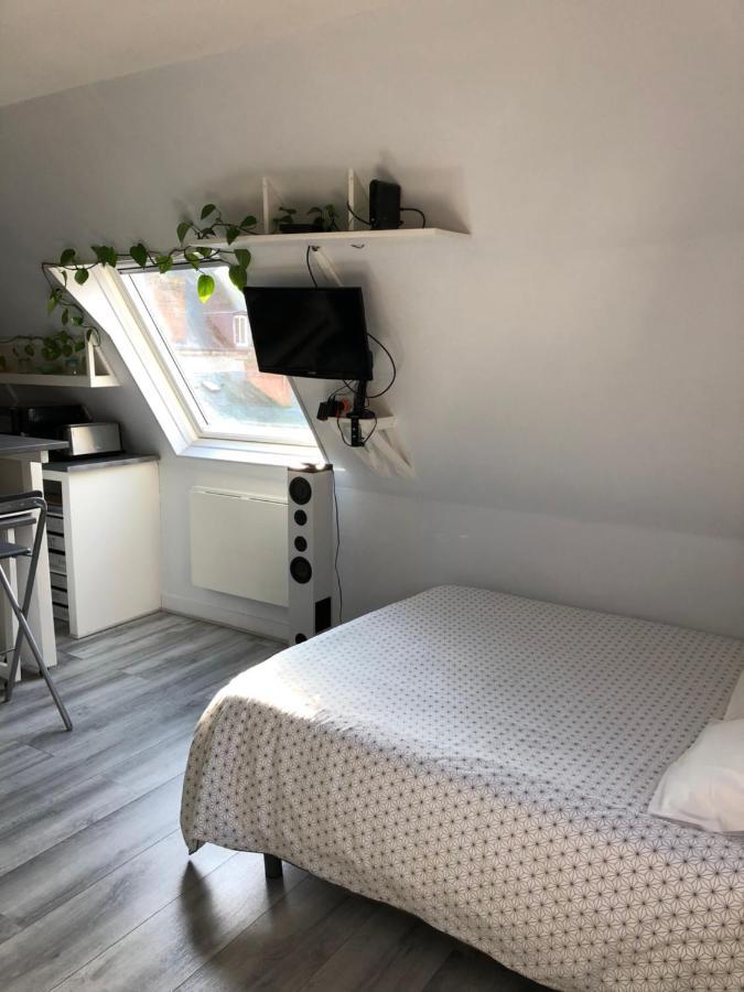 Gordaine Apartment Bourges Bagian luar foto